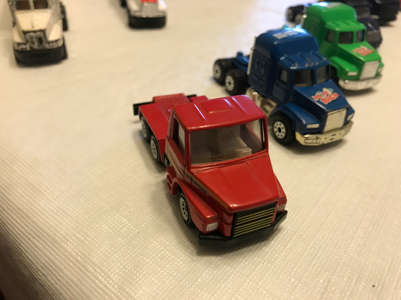 Illustration for article titled Colossal Die-Cast Collection - Box 102 - Keep on Truckin'